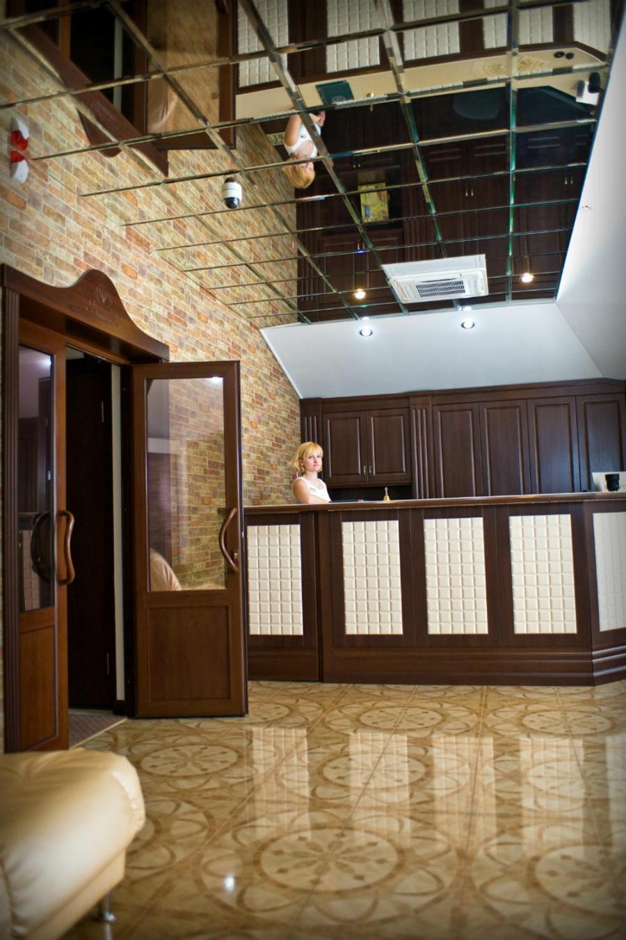 Hotel Knyazhyi Dvir Knyazhichi  Esterno foto