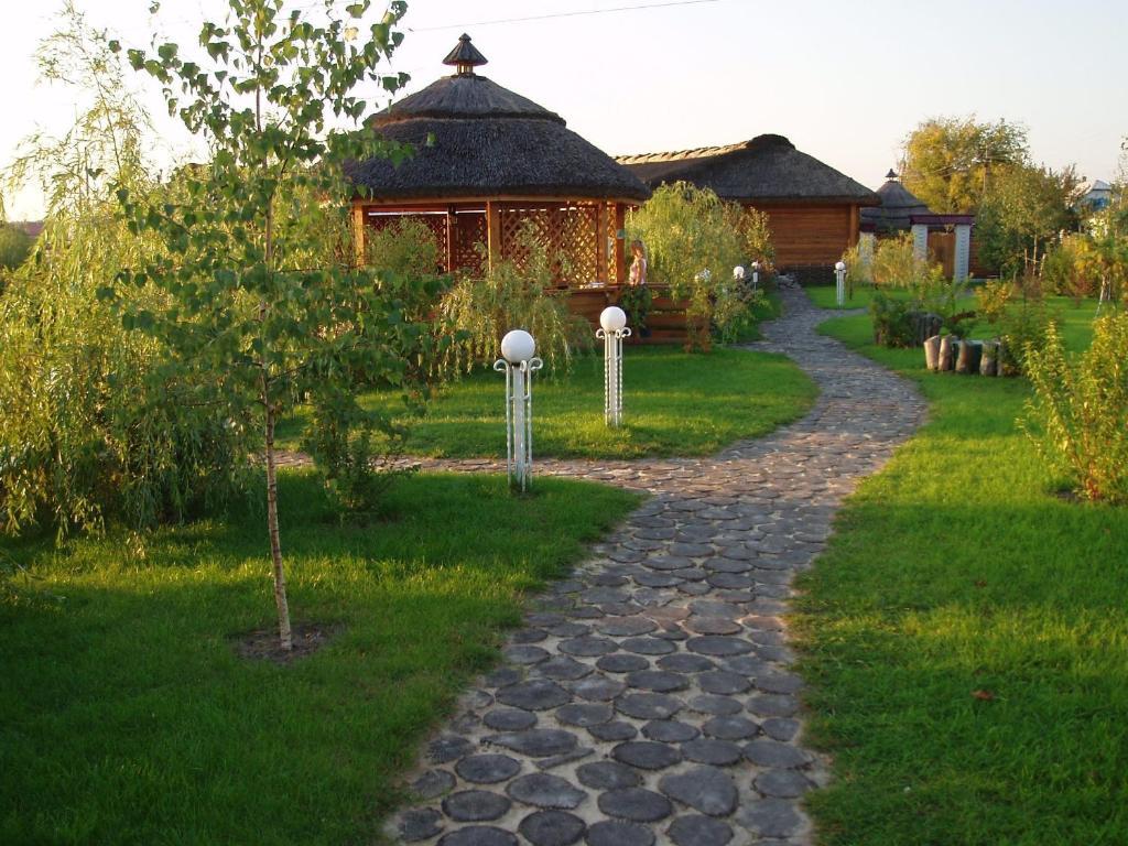 Hotel Knyazhyi Dvir Knyazhichi  Esterno foto
