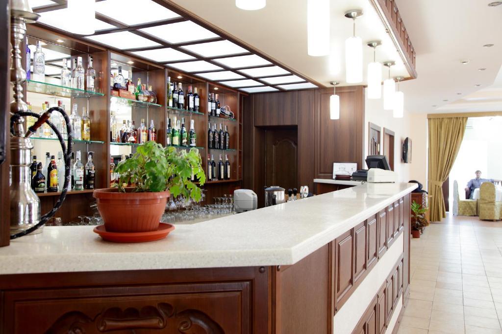 Hotel Knyazhyi Dvir Knyazhichi  Esterno foto